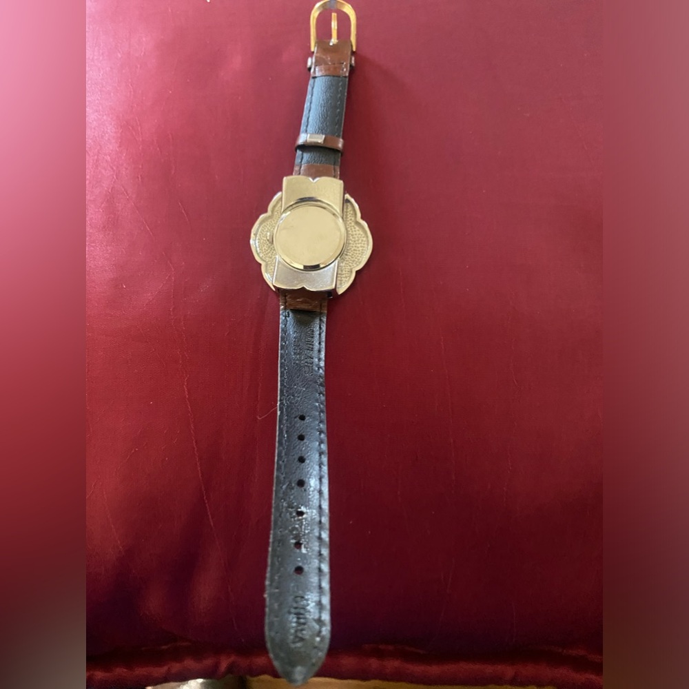 Ladies Watch - Picture 4 of 5